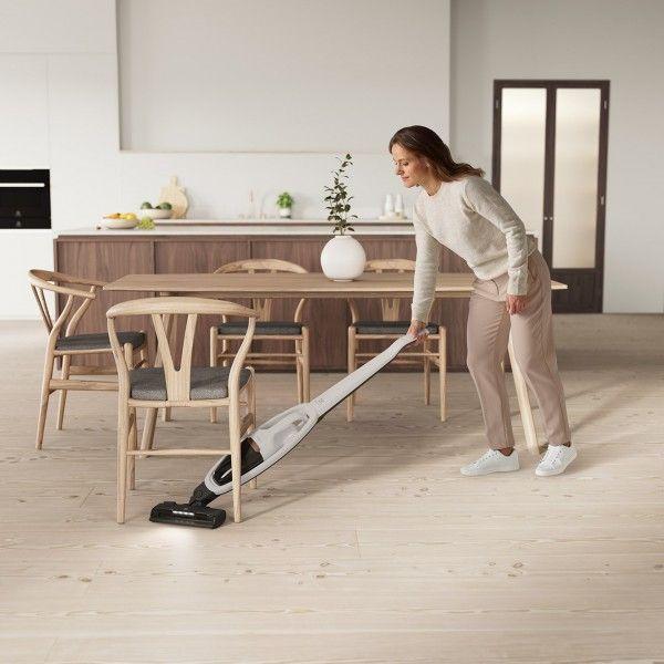 Пылесос вертикальный Electrolux ES52HB25SH