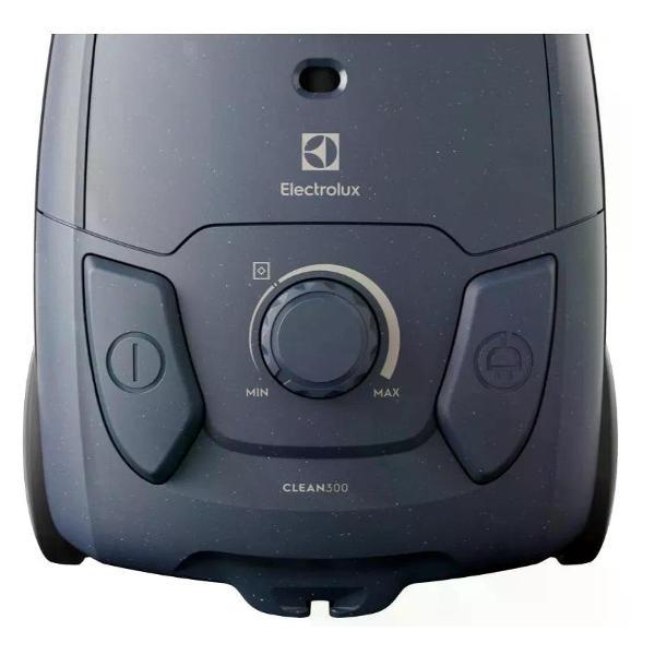Пылесос напольный Electrolux Clean 300