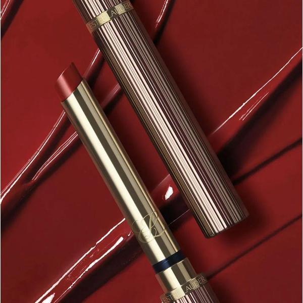 Помада Estee Lauder с сиюящим финишем Pure Color Explicit Slick Shine