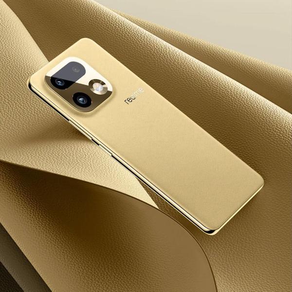 Смартфон REALME 16 Pro+ 5G RMX5131 8+256, бежевый