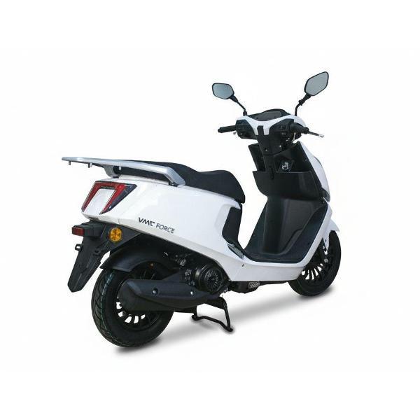 Скутер нет бренда Force