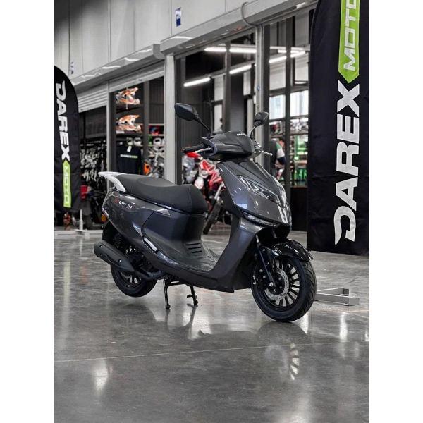 Скутер нет бренда Force