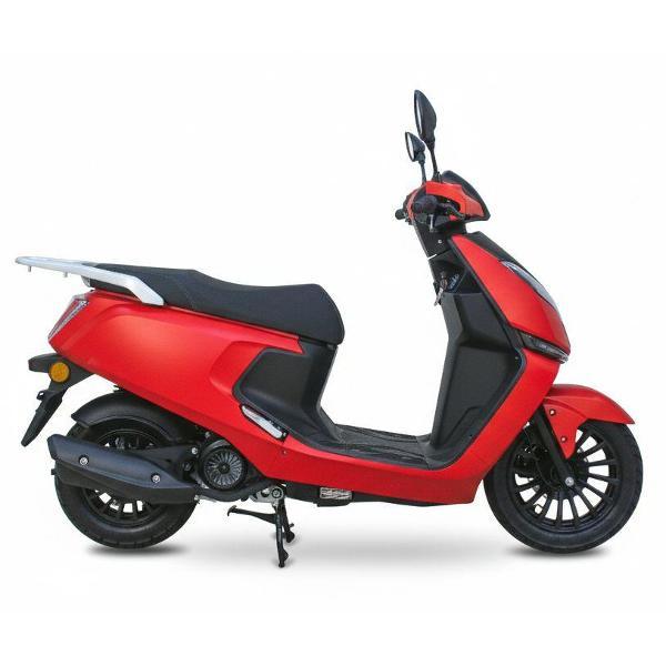 Скутер нет бренда Force