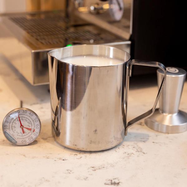 Молочник Kitchen Craft Kitchen Craft Молочник из нержавеющей стали 600мл KC