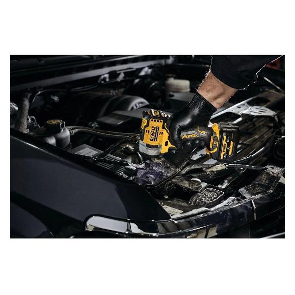 Гайковерт DeWalt Аккумуляторный DCF901P2QW, с 2 АКБ 5 Ач и ЗУ, в кейсе