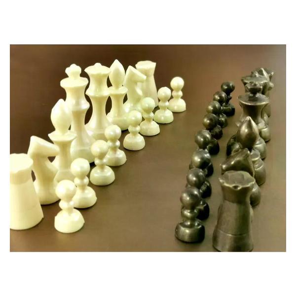 Шоколад фигурный Chocolavie Шоколадные шахматы (32 фигуры) + доска