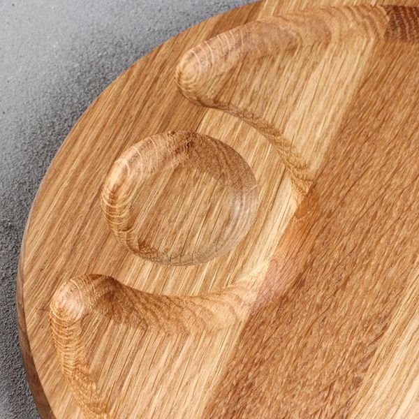 Доска разделочная Доброе дерево 3094076 с соусником 25 см массив ясеня