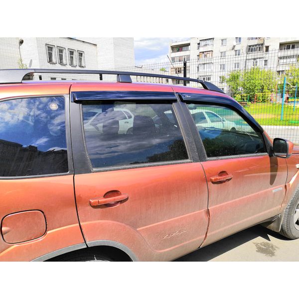 Дефлектор Vinguru CHEVROLET Niva 2004+ (AFV27404)