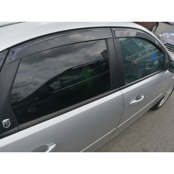 Дефлектор Vinguru FORD Focus II 2005-10 (AFV23105)