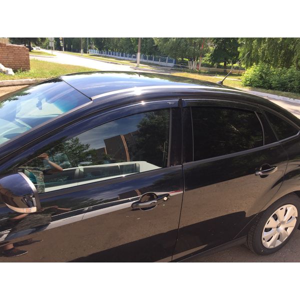 Дефлектор Vinguru FORD Focus III 2011+ (AFV23811)