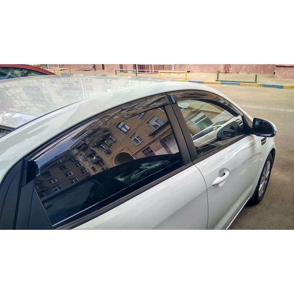 Дефлектор Vinguru KIA Rio 2012-17 (AFV24312)