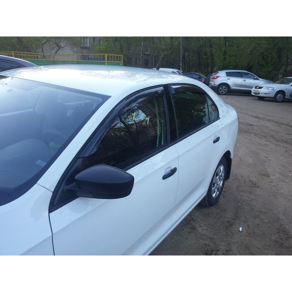 Дефлектор Vinguru SKODA Rapid 2014+ (AFV55514)