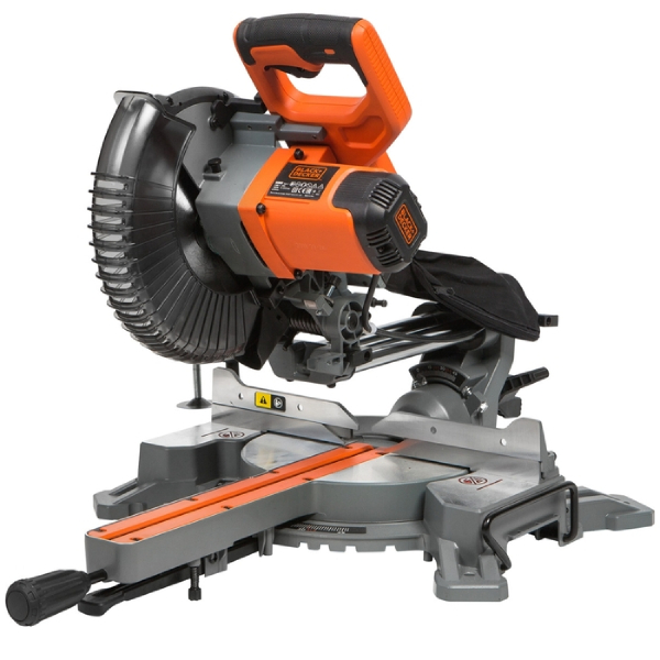 Электропила торцовочная Black+Decker BES700-QS