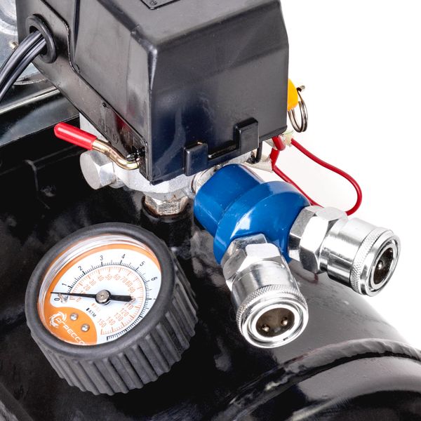 Автомобильный компрессор Агрессор с ресивером (AGR-8LT)