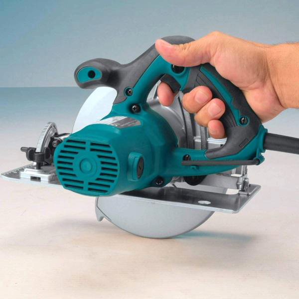 Электропила циркулярная Makita HS7600