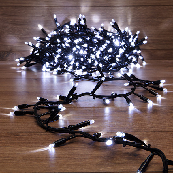 Гирлянда светодиодная NEON-NIGHT Кластер 10 м, 400 LED, черный каучук, IP67