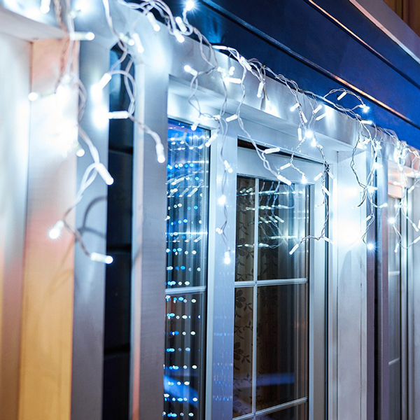 Гирлянда светодиодная NEON-NIGHT Айсикл (бахрома) 176 LED, 4,8х0,6м Белый