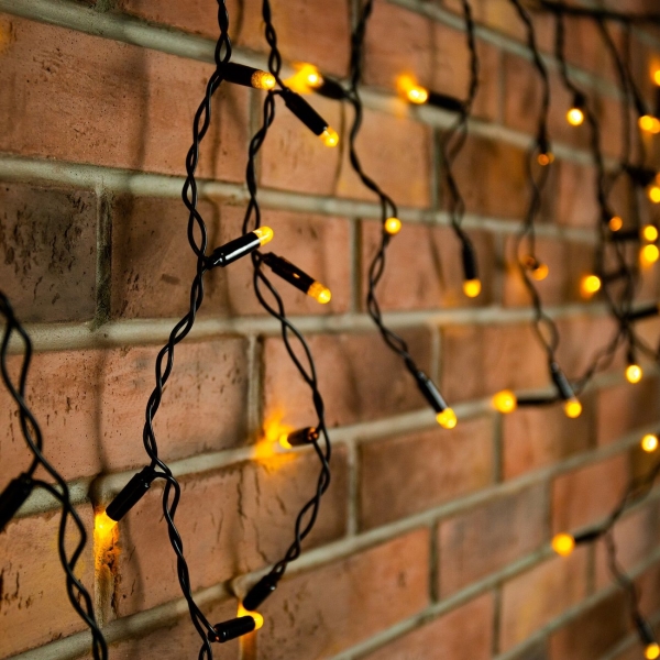 Гирлянда светодиодная NEON-NIGHT Айсикл (бахрома) 176 LED, 4,8х0,6м Желтый