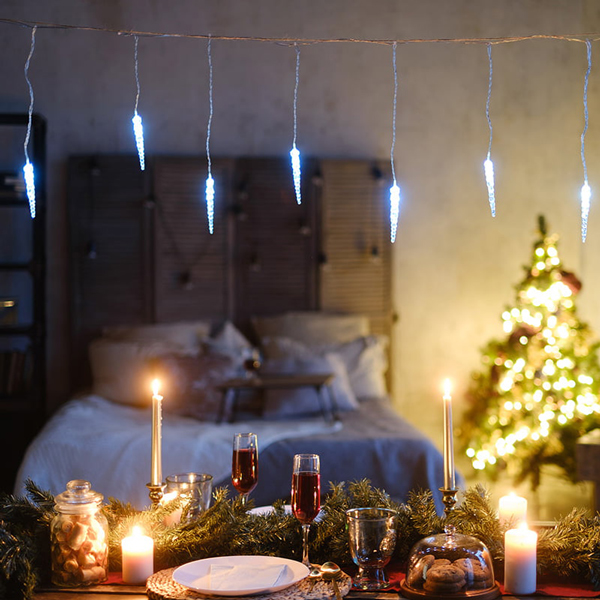 Гирлянда светодиодная NEON-NIGHT LED Сосульки1,5м белая (303-068)