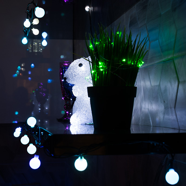 Гирлянда светодиодная NEON-NIGHT Шарики d25 мм 5м 25 LED, белая (303-555)