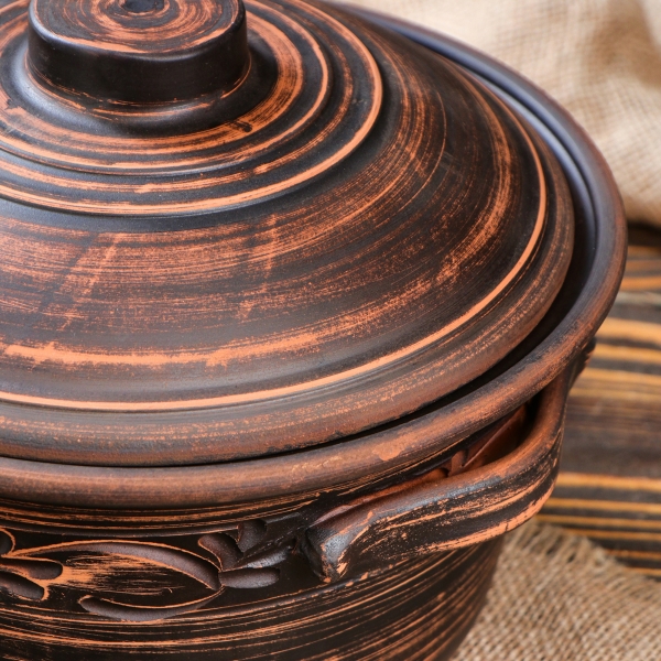 Кастрюля Красная глина 2 л 4824137