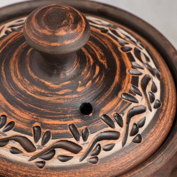 Кастрюля Красная глина 2.5 л 7048550