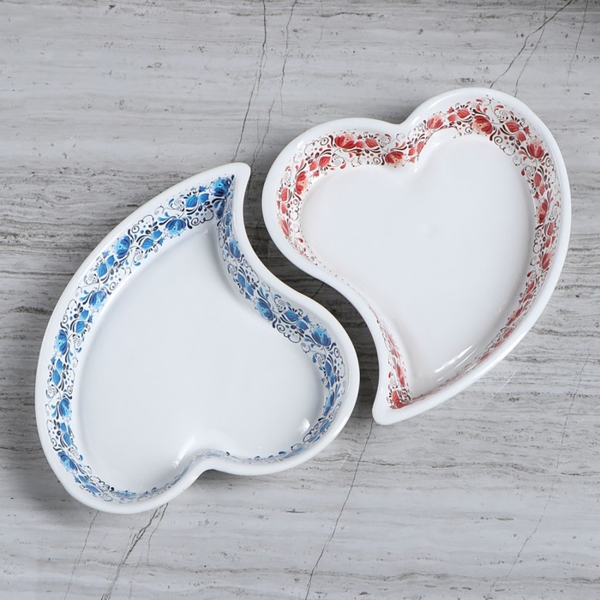Тарелка столовая . Сердца 3 предмета, белая, деколь 1388988