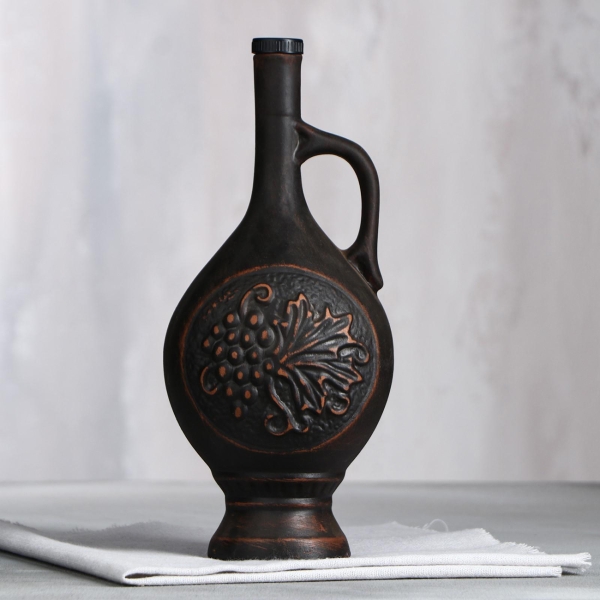 Бутылка Красная глина Мадера, 1л (4723503)