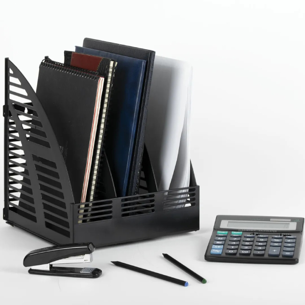 Лоток канцелярский Staff Basic 3 отд,чер