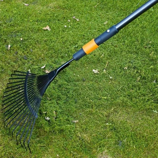 Грабли Fiskars QuikFitTM 1000644