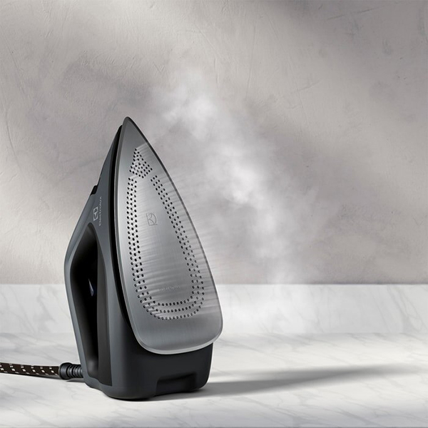 Парогенератор Electrolux E6ST1-8EG REFINE 600