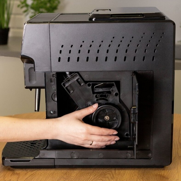 Кофемашина автоматическая Zelmer ZCM8121 Maestro Barista 71705258P Bl