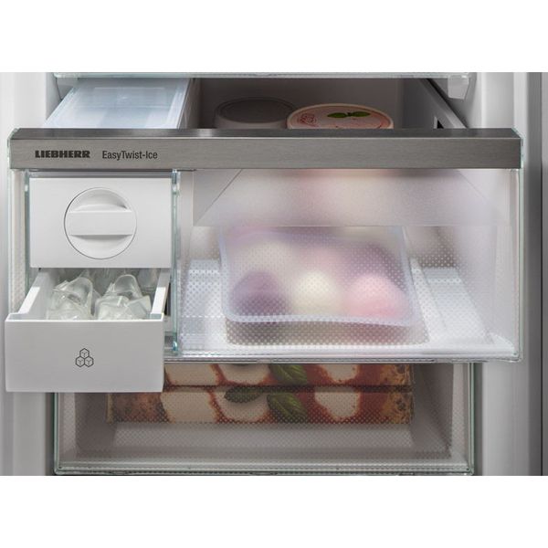 Холодильник Liebherr CNd 5753-20 001