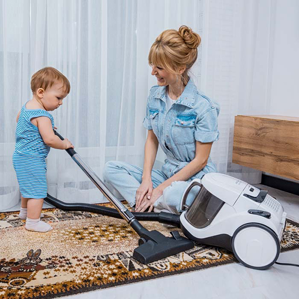 Пылесос с контейнером для пыли Аксион Р36 белый