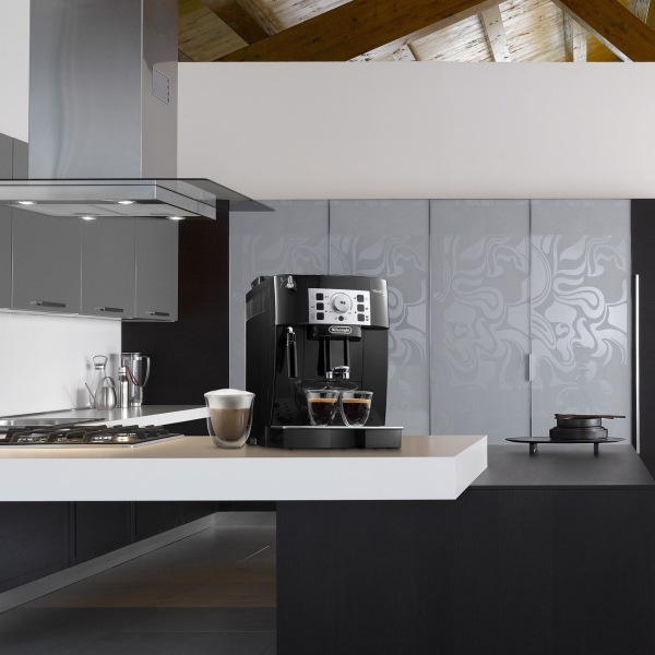 Кофемашина автоматическая DeLonghi ECAM22.110.B