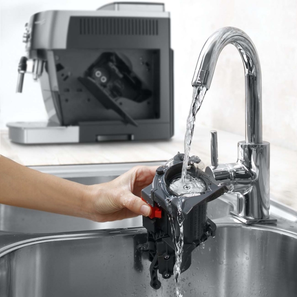 Кофемашина автоматическая DeLonghi ECAM250.23.SB