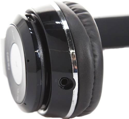 Наушники полноразмерные Qumo Freedom Play BT-0013 (21781)