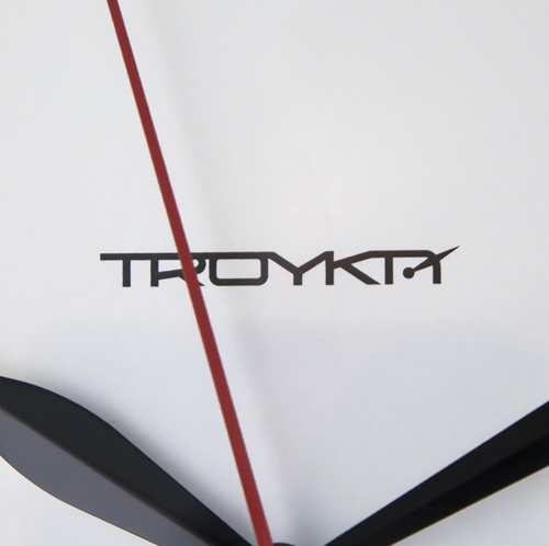 Часы настенные Troyka 11131115