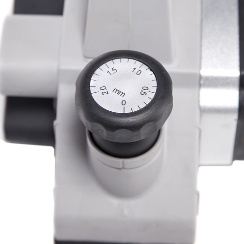 Рубанок электрический Интерскол Р-82/710