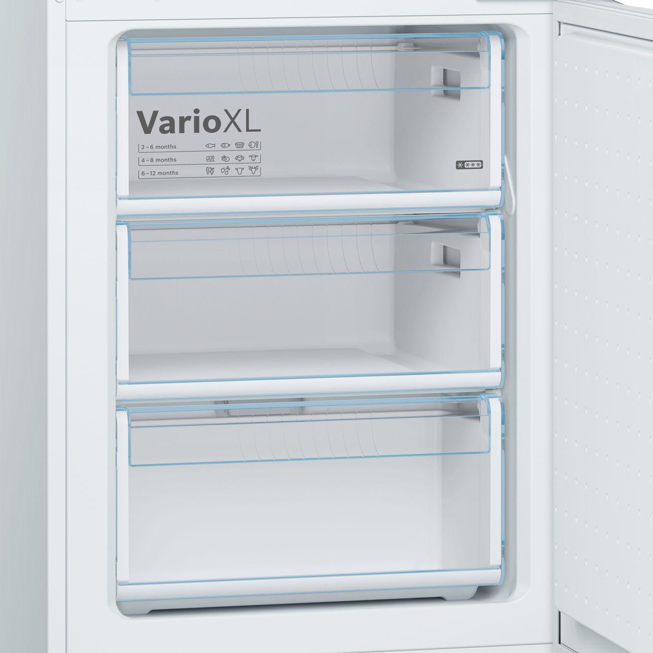 Холодильник с нижней морозильной камерой Bosch Serie 4 NatureCool KGV39XW2AR фото