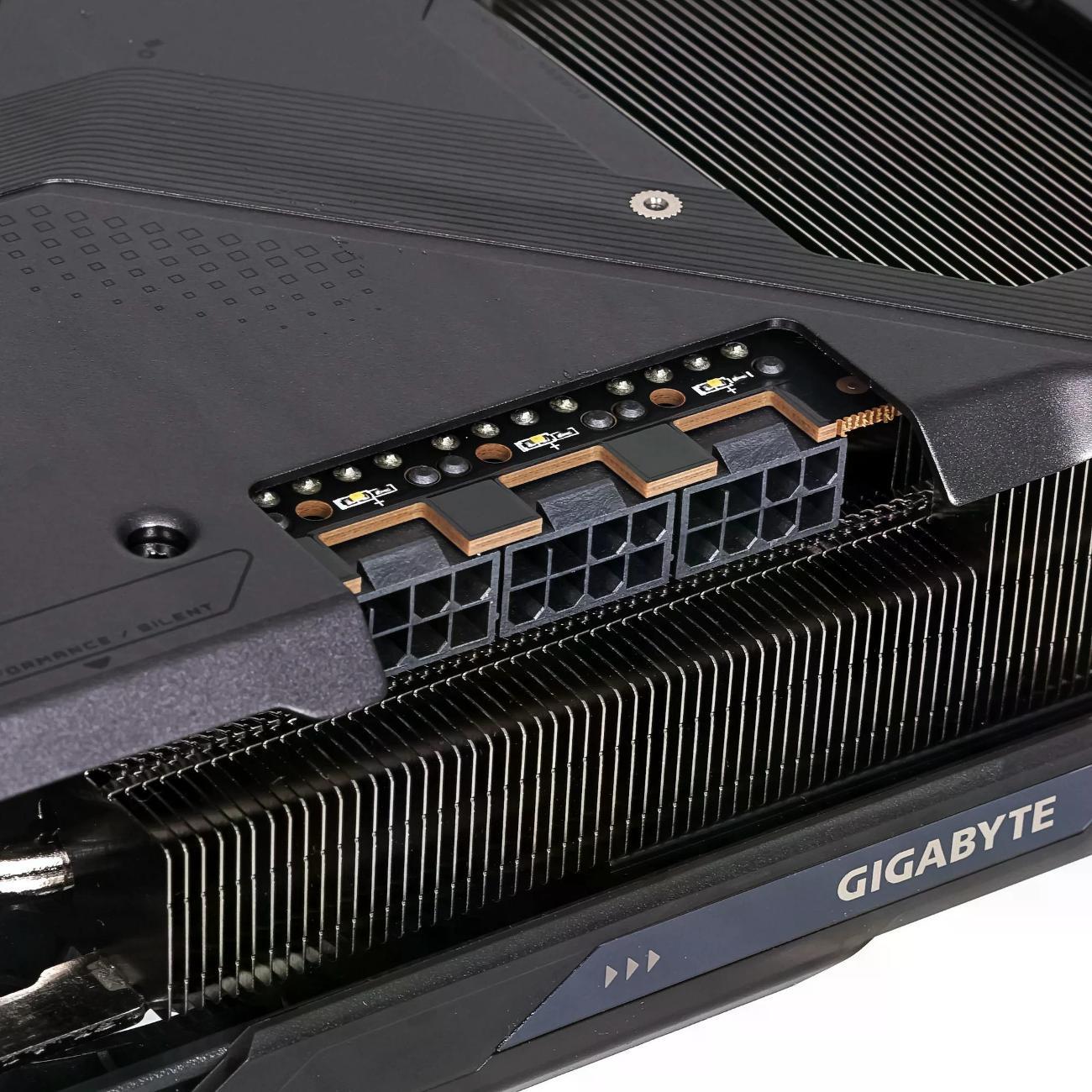 Видеокарта Gigabyte Radeon RX 9070 XT GAMING OC 16G фото
