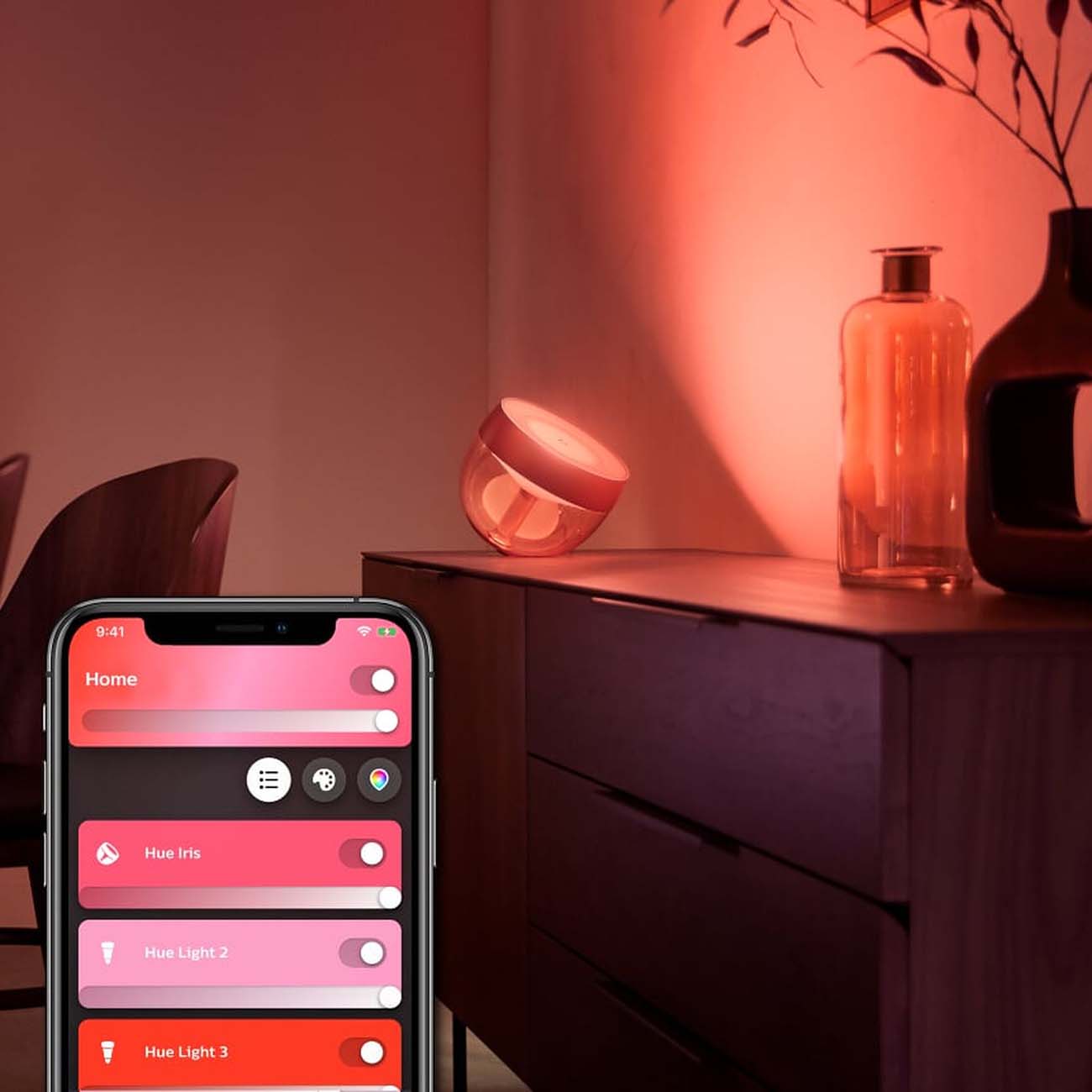 Купить Умный светильник Philips Hue Iris Copper (929002376801) в каталоге  интернет магазина М.Видео по выгодной цене с доставкой, отзывы, фотографии  - Москва