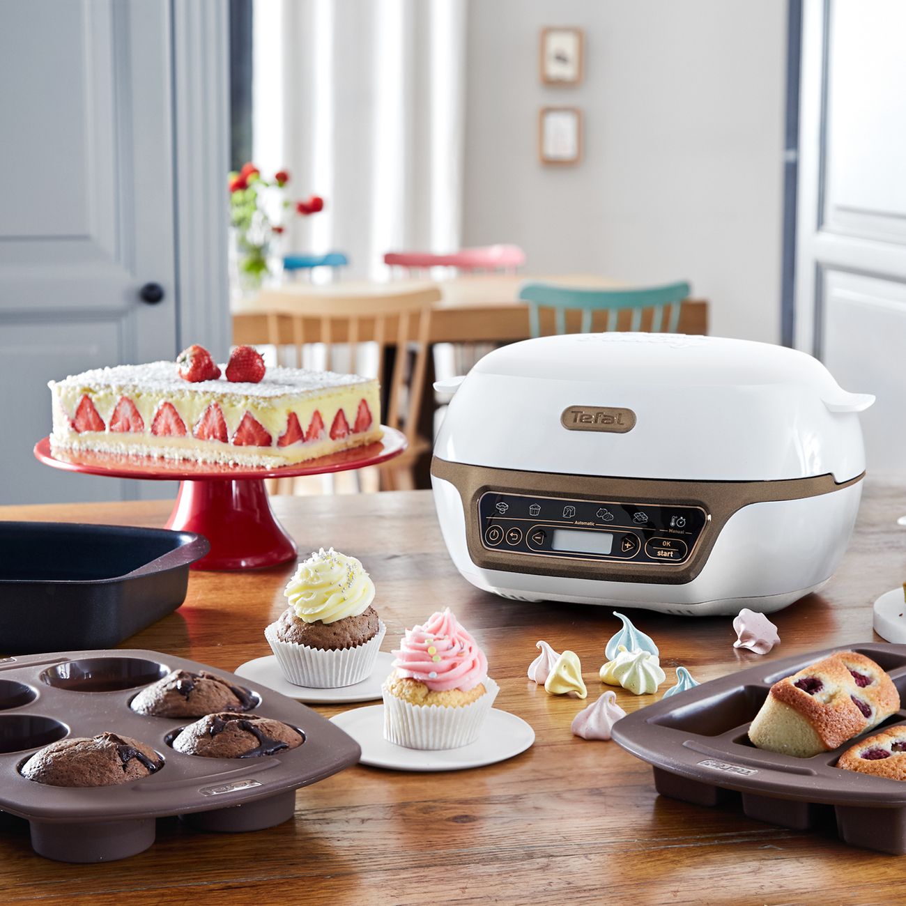 Мультикондитер Tefal Cake Factory KD802112