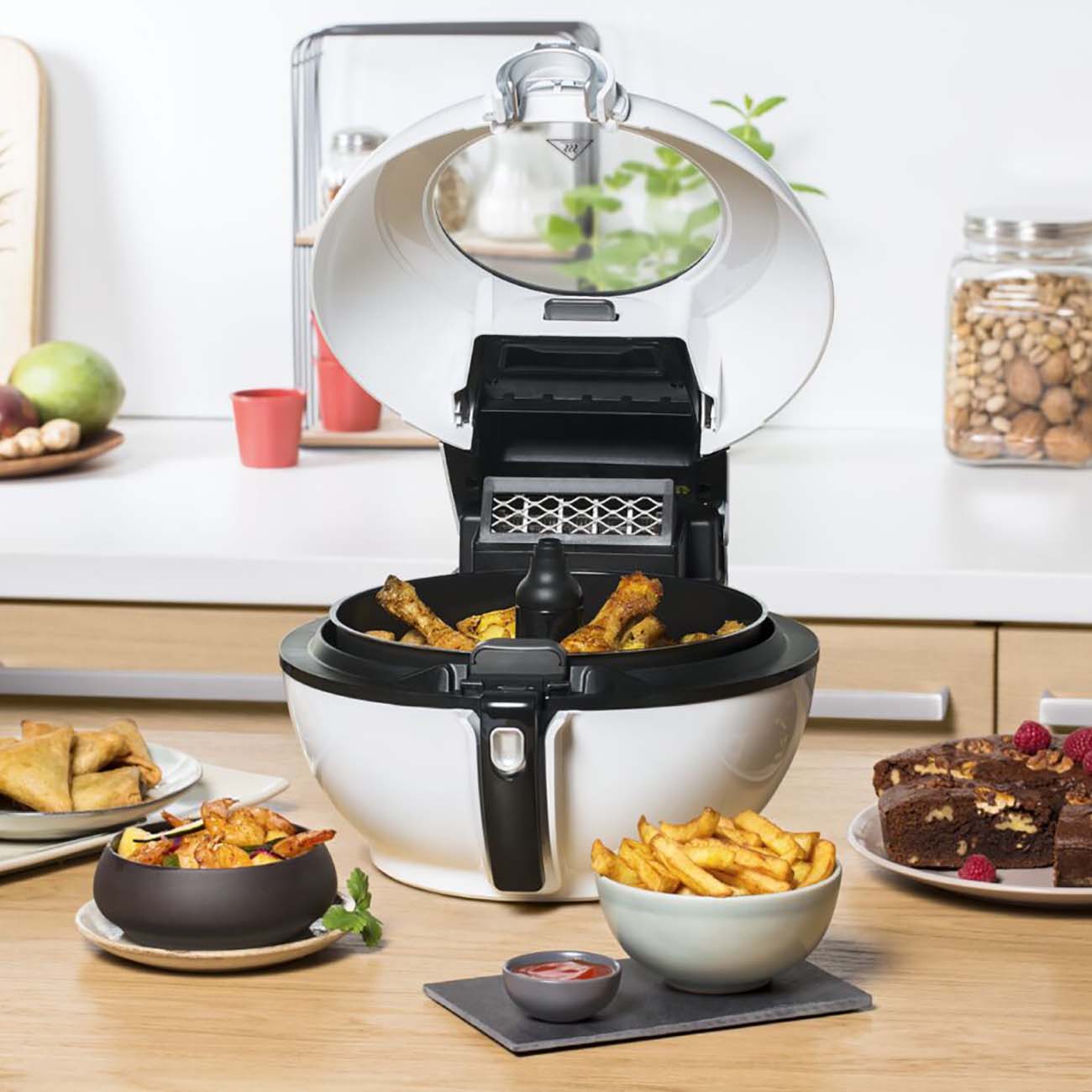 Купить Аэро-фритюрница Tefal ActiFry FZ760030 в каталоге интернет магазина  М.Видео по выгодной цене с доставкой, отзывы, фотографии - Москва