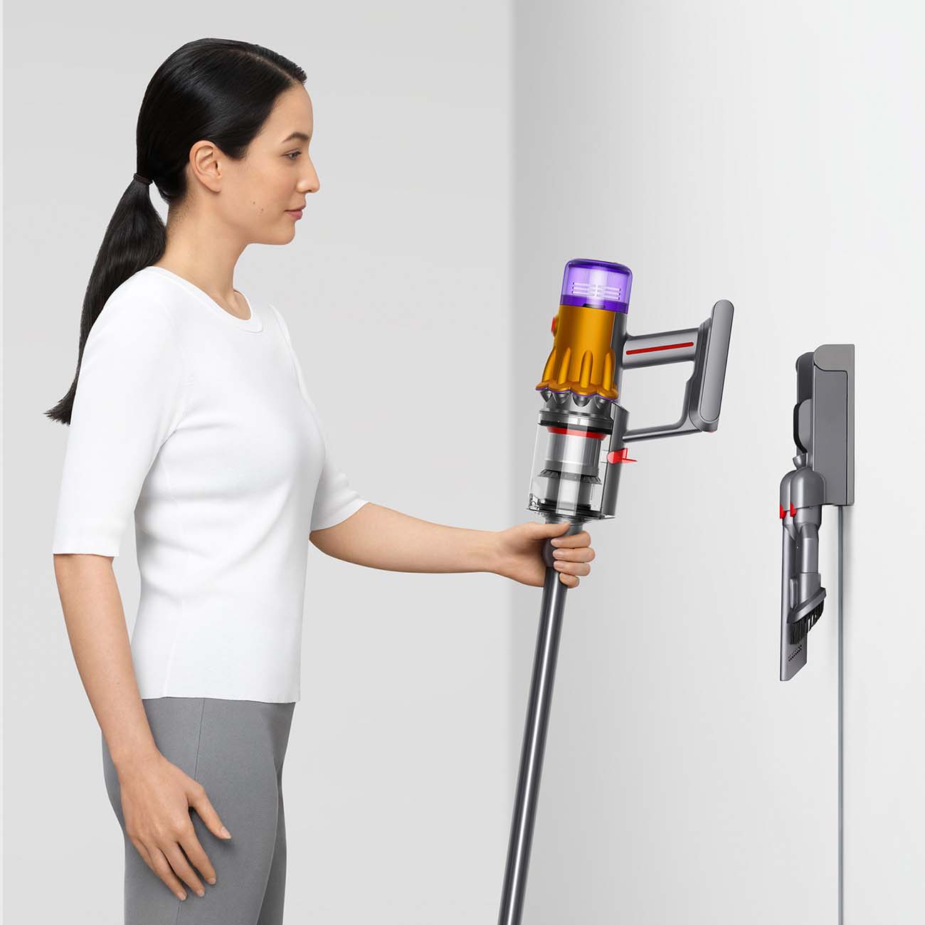 Купить Пылесос ручной (handstick) Dyson V12 Detect Slim Absolute  Yellow/Nickel (SV30) в каталоге интернет магазина М.Видео по выгодной цене  с доставкой, отзывы, фотографии - Москва