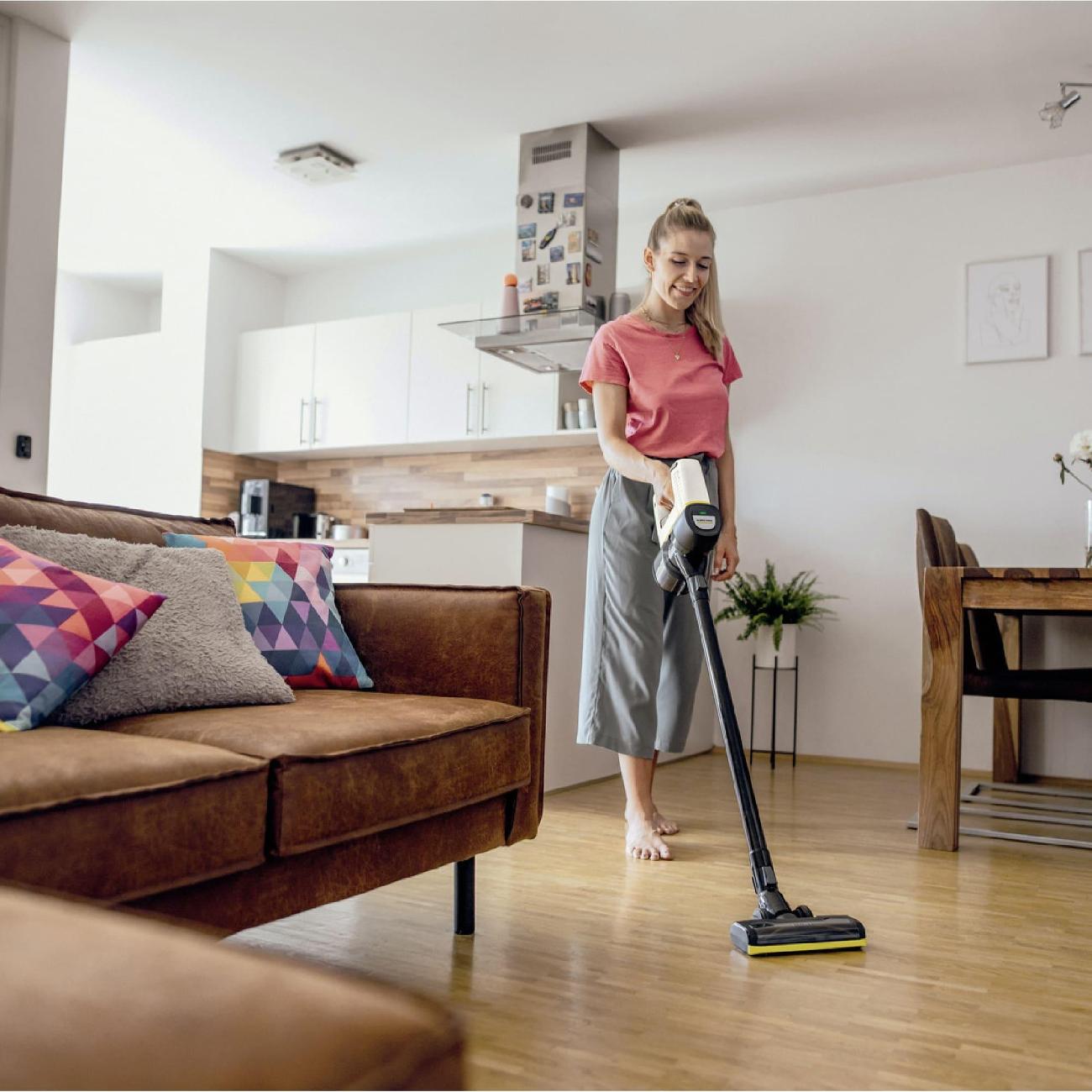 Купить Пылесос ручной (handstick) Karcher VC 4 Cordless myHome Pet в  каталоге интернет магазина М.Видео по выгодной цене с доставкой, отзывы,  фотографии - Москва