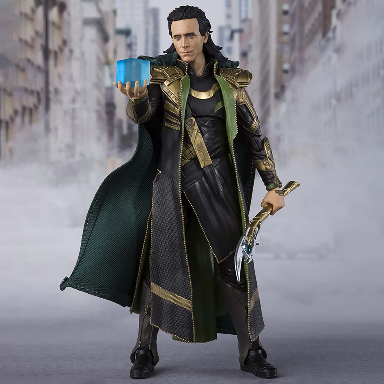 Купить Фигурка Bandai Avengers: Loki в каталоге интернет магазина М.Видео  по выгодной цене с доставкой, отзывы, фотографии - Москва