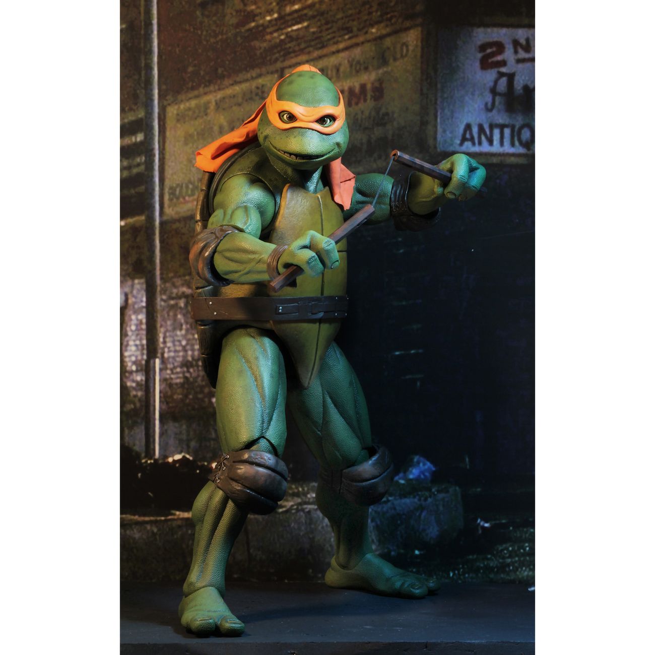 Купить Фигурка Neca Teenage Mutant Ninja Turtles: Michelangelo в каталоге  интернет магазина М.Видео по выгодной цене с доставкой, отзывы, фотографии  - Москва