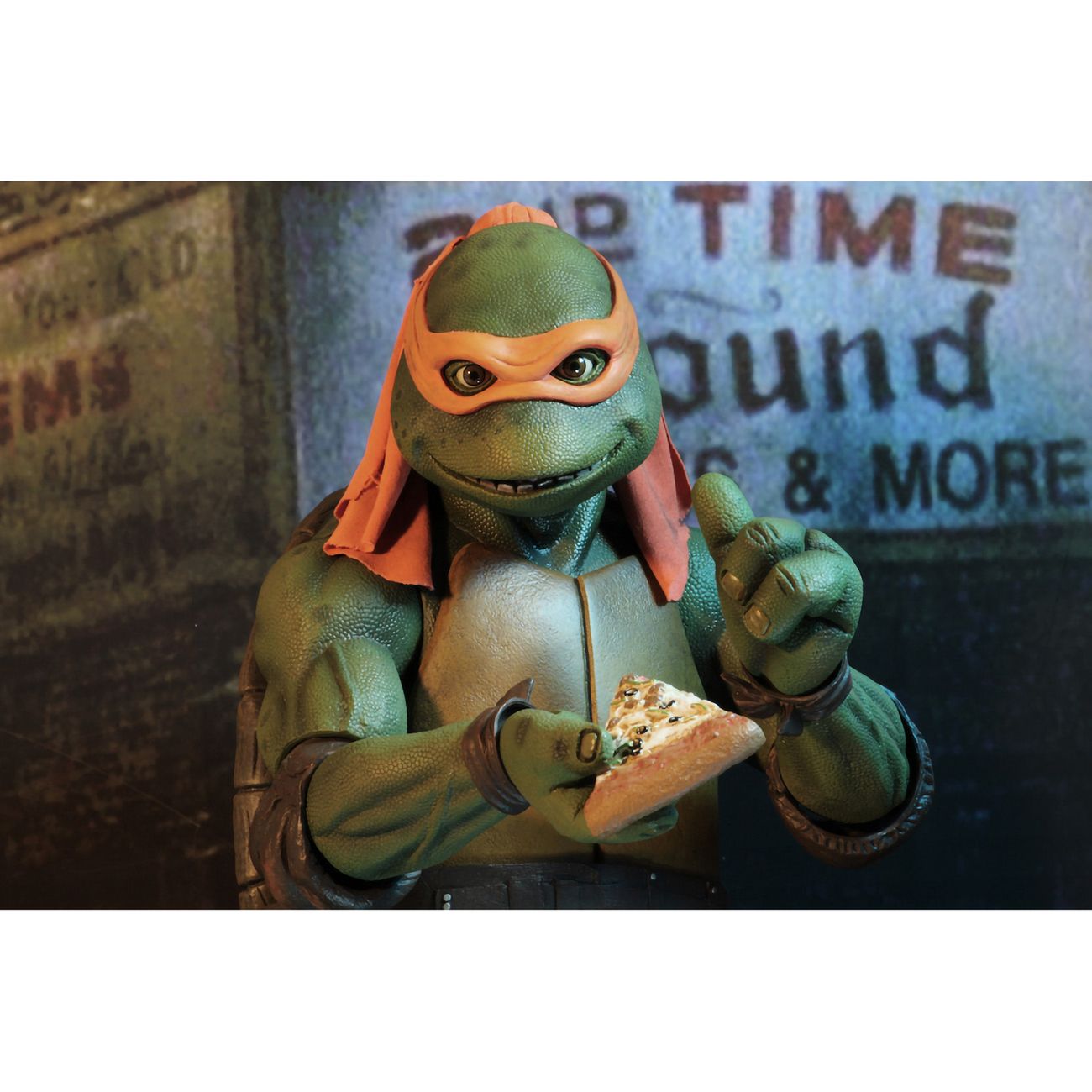 Купить Фигурка Neca Teenage Mutant Ninja Turtles: Michelangelo в каталоге  интернет магазина М.Видео по выгодной цене с доставкой, отзывы, фотографии  - Москва