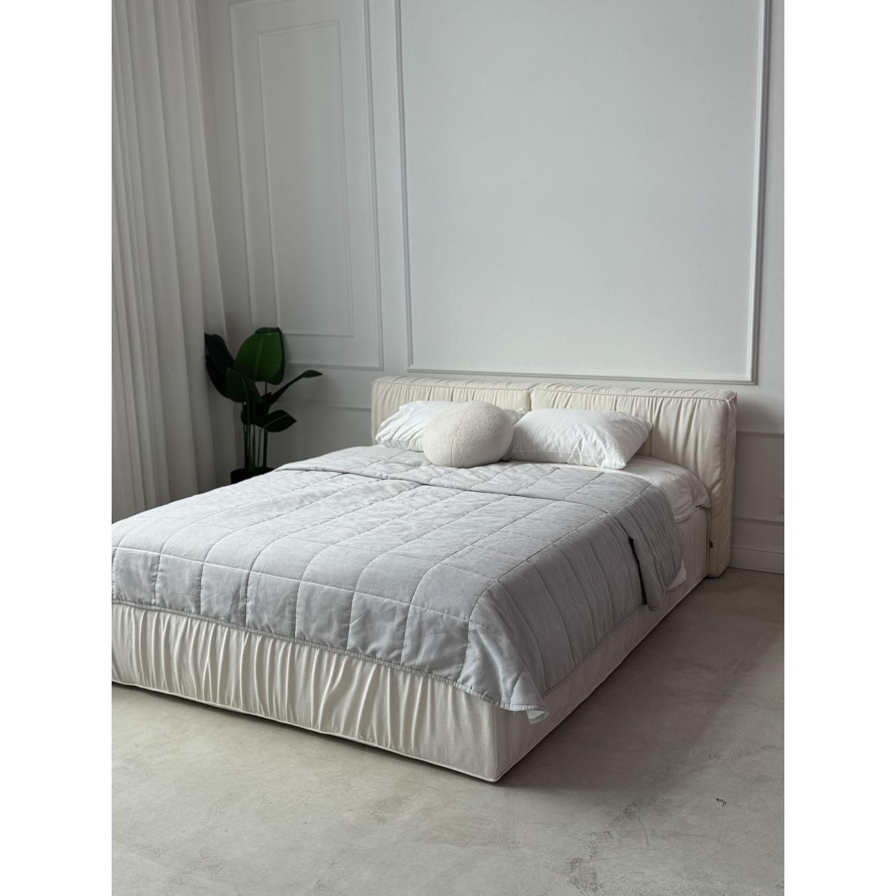 Изображение товара Кровать mebelroom 160х200 букле лофт подъемный механизм + ящики светло-бежевый